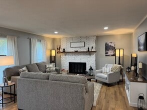 1117 Henrietta Dr in Knoxville, TN - Building Photo - Building Photo