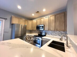 11051 Dixie Hills Dr in Charlotte, NC - Building Photo - Building Photo