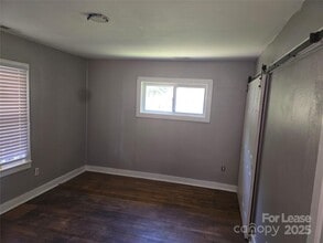 2322 Augusta St in Charlotte, NC - Building Photo - Building Photo