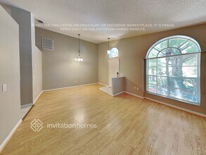 10037 Creek Bluff Dr in Riverview, FL - Building Photo - Building Photo