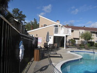 4740 Appian Way, Unit 5 in El Sobrante, CA - Foto de edificio - Building Photo