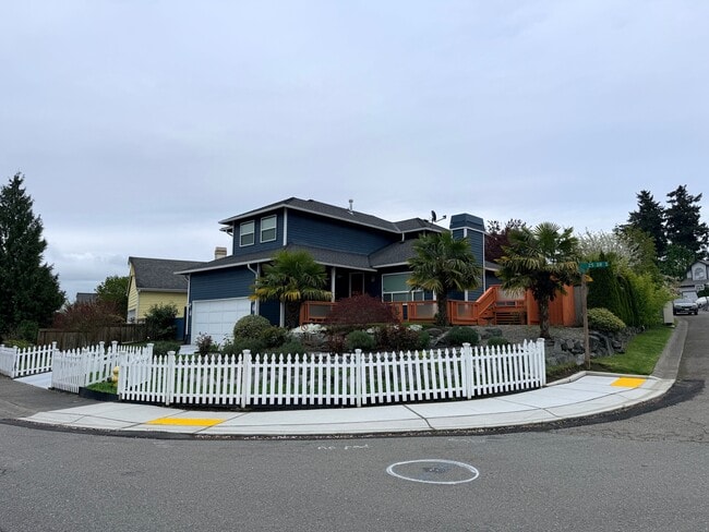 27840 25th Dr S in Federal Way, WA - Foto de edificio - Building Photo