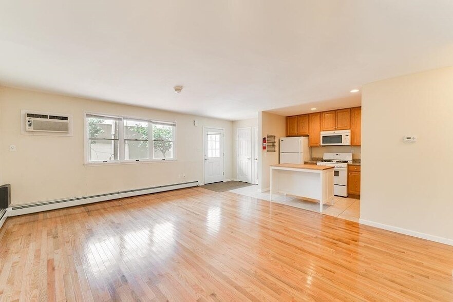 54 Chestnut St in Weehawken, NJ - Building Photo