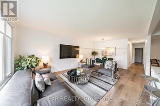 870 Modlin Rd in Pickering, ON - Building Photo - Building Photo