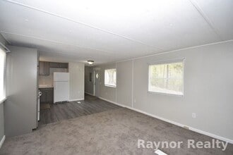 2011 Hidden Valley Dr in Clayton, NC - Building Photo - Building Photo