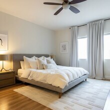 817 10th St, Unit 102 in Santa Monica, CA - Building Photo - Building Photo