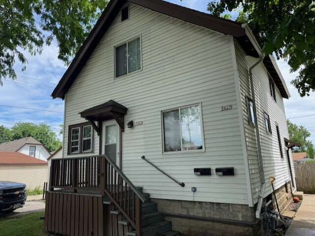 5623 W Lapham St in West Allis, WI - Foto de edificio - Building Photo