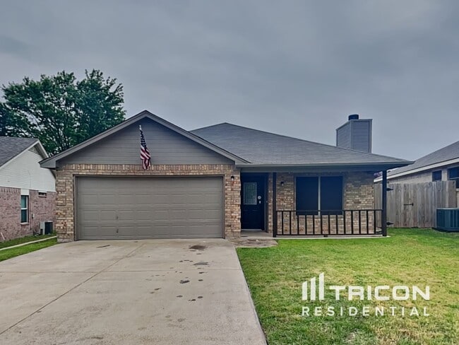 property at 825 Rambling Ct