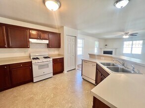 1440 Sexton Ridge Dr in Fuquay Varina, NC - Building Photo - Building Photo