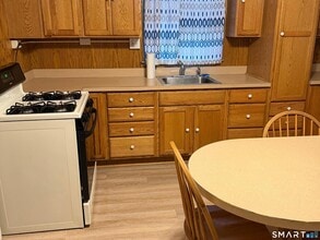 17 1st Ave in Waterbury, CT - Building Photo - Building Photo