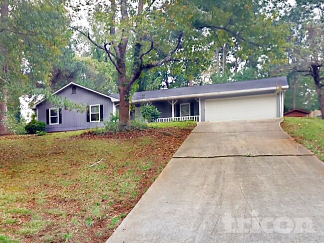 20 Lakeside Dr in Ellenwood, GA - Building Photo - Building Photo