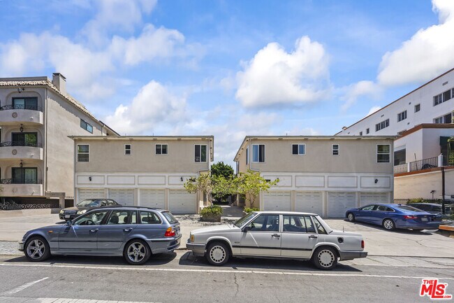 937 2nd St in Santa Monica, CA - Building Photo - Building Photo