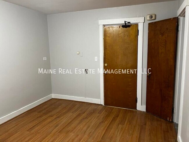 101 Cedar St in Bangor, ME - Building Photo - Building Photo