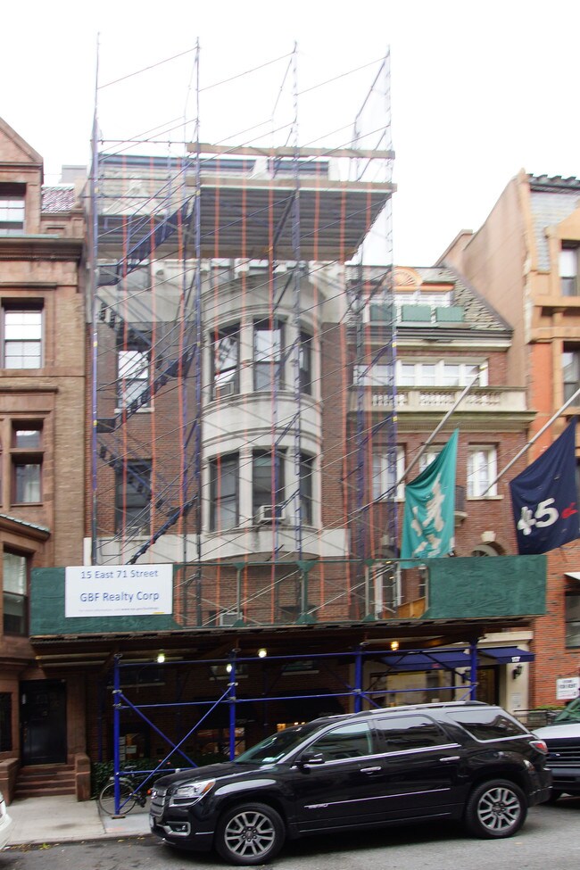 15 E 71st St in New York, NY - Building Photo - Building Photo