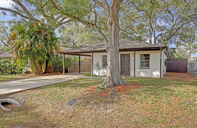 6319 S Church Ave in Tampa, FL - Building Photo - Building Photo