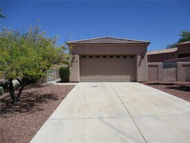 2675 Desert Flowers Dr in Bullhead City, AZ - Building Photo