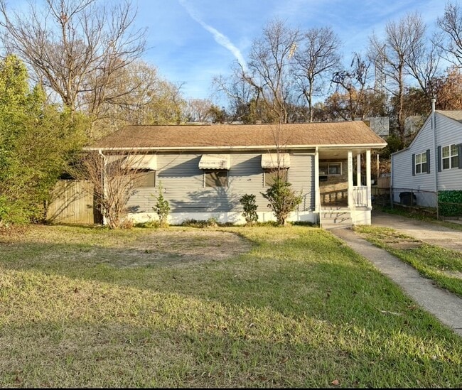 property at 2009 Hollins Dr