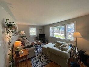 83 Brayton Rd, Unit 1 in Boston, MA - Building Photo - Building Photo
