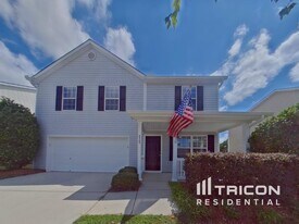 235 Drooping Leaf Ln in Lexington, SC - Building Photo