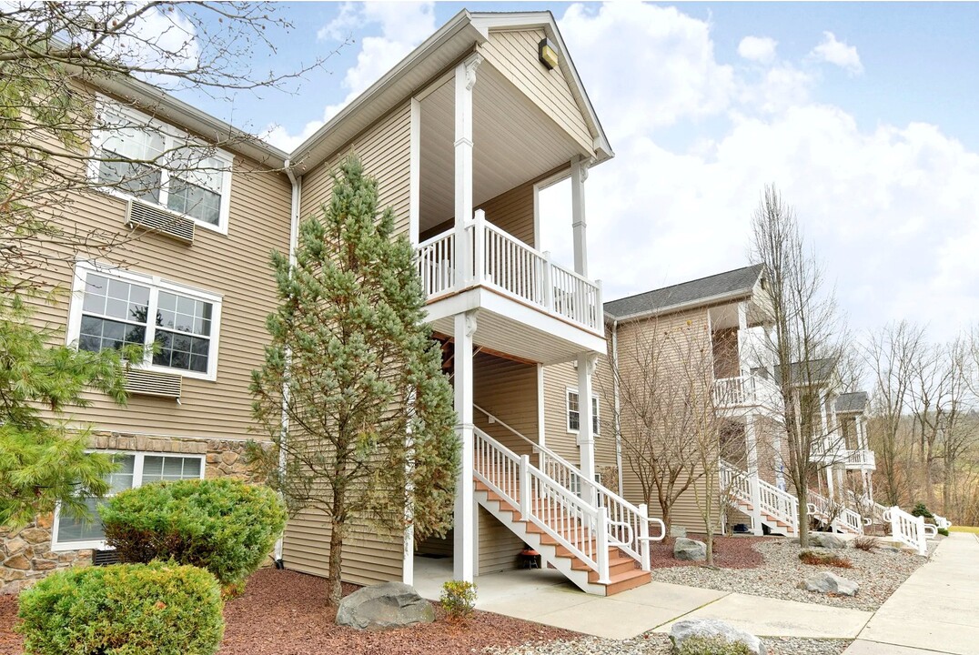 Orchard Street Apartments in East Stroudsburg, PA - Building Photo