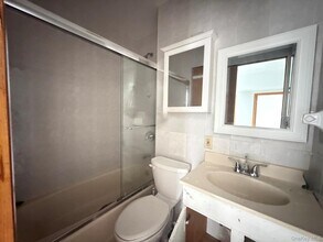 49-04 69th St in Queens, NY - Building Photo - Building Photo