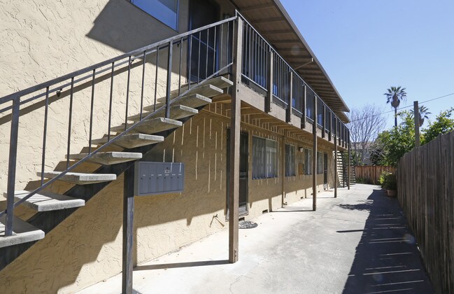 484 N 5th St in San Jose, CA - Building Photo - Building Photo