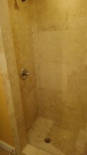 547 E Grand River Ave, Unit 1 in East Lansing, MI - Foto de edificio - Building Photo