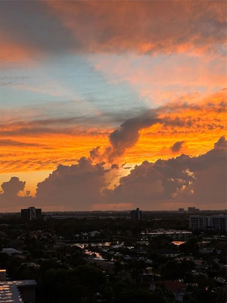 1900 S Ocean Blvd in Pompano Beach, FL - Building Photo - Building Photo