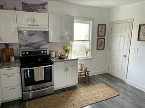 49 Carpenter St in Attleboro, MA - Building Photo - Building Photo