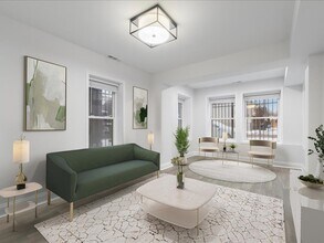 2310 W Huron St in Chicago, IL - Building Photo - Building Photo