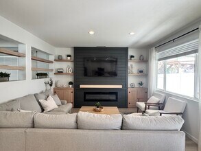 297 Mildred St in Perris, CA - Building Photo - Building Photo