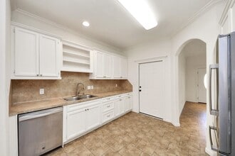 228 Greenleaf St in Huntsville, TX - Building Photo - Building Photo