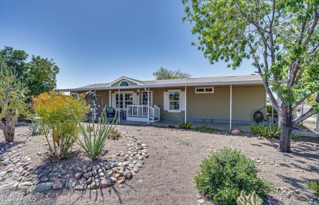 property at 16035 N 71st Ave