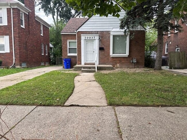 property at 10037 Grayton St