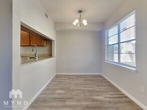 1807 Briarcreek Blvd in Houston, TX - Building Photo - Building Photo