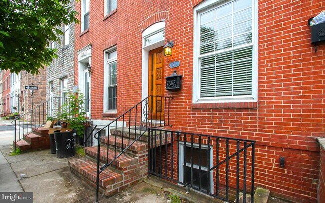 2319 Eastern Ave in Baltimore, MD - Building Photo - Building Photo