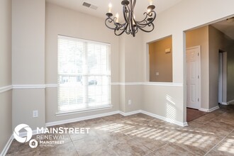 2745 Trellis Oaks Dr SW in Marietta, GA - Building Photo - Building Photo