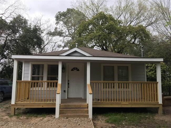 property at 819 Eubanks St