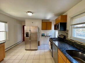 741 Somerville Ave, Unit 1 in Somerville, MA - Building Photo - Building Photo