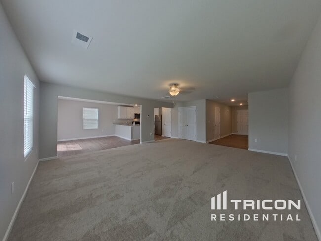 8112 Derby Wood Ln in Charlotte, NC - Foto de edificio - Building Photo