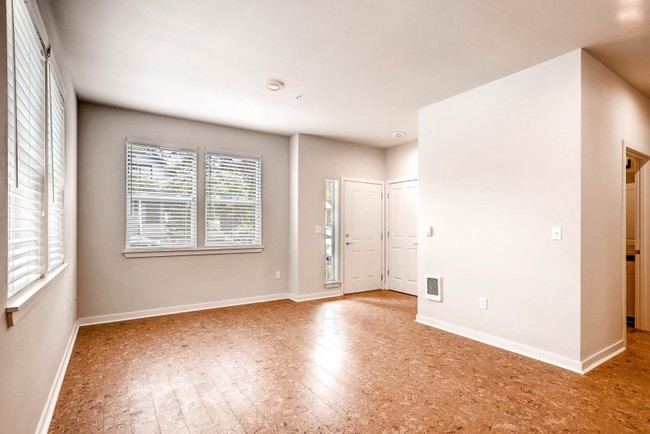 5610 N Greeley Ave in Portland, OR - Building Photo - Interior Photo