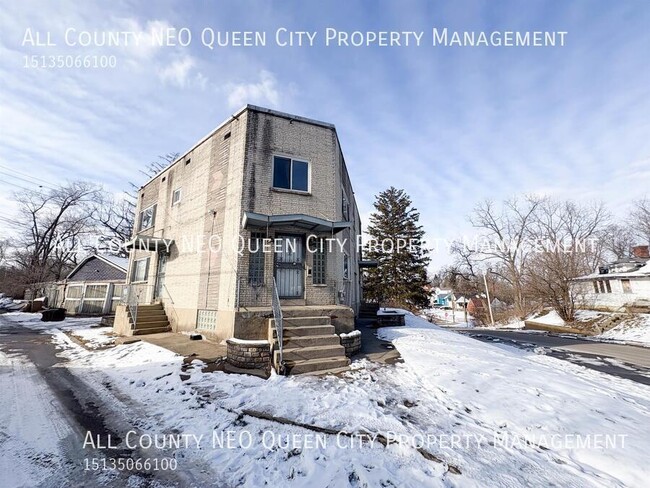 property at 21 Valleyview Dr