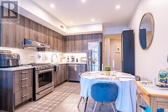 398 Westmoreland Ave N in Toronto, ON - Building Photo - Building Photo