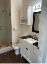 206 Nieto Ave, Unit B in Long Beach, CA - Foto de edificio - Building Photo