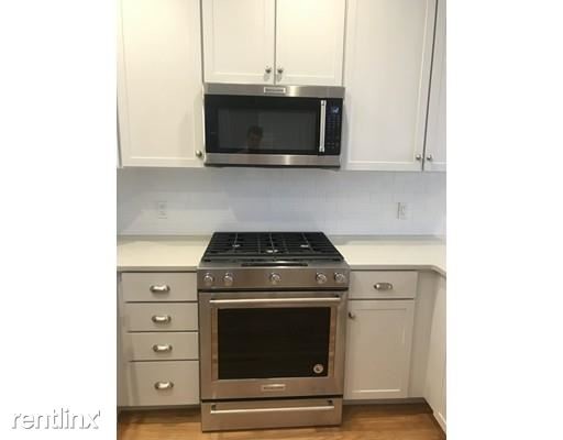 15 Guild St in Boston, MA - Building Photo - Building Photo