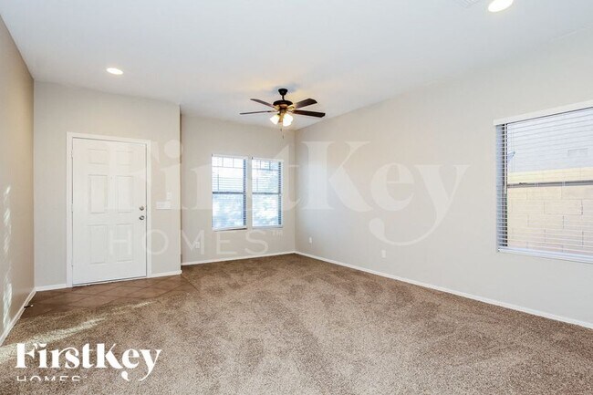 17670 W Bridger St in Surprise, AZ - Foto de edificio - Building Photo