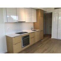 13438-13103 103A Ave in Surrey, BC - Building Photo