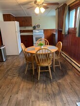 24 Standish St, Unit 25-26 College Housing in Plattsburgh, NY - Foto de edificio - Building Photo