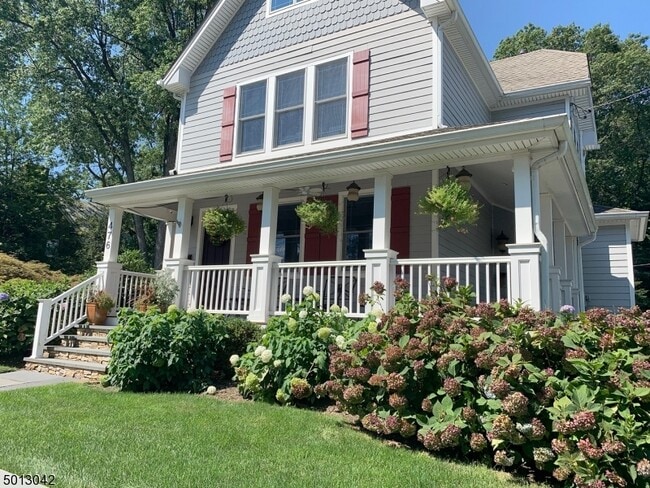 property at 476 Grove St