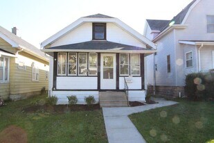 1204 S 58th St in West Allis, WI - Building Photo